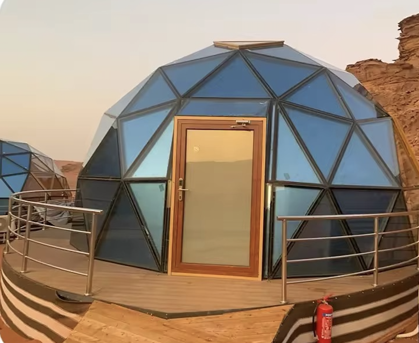 Triangle Glass Stargazing House gallery image 2